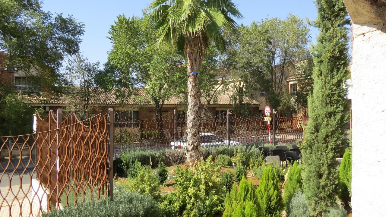 Hotel La Muralla Zafra Exterior photo